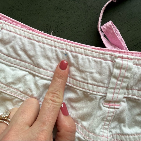 VTG Mossimo Y2K White Utility Cargo Shorts Pink Contrast Stitching Sz M - Picture 8 of 9